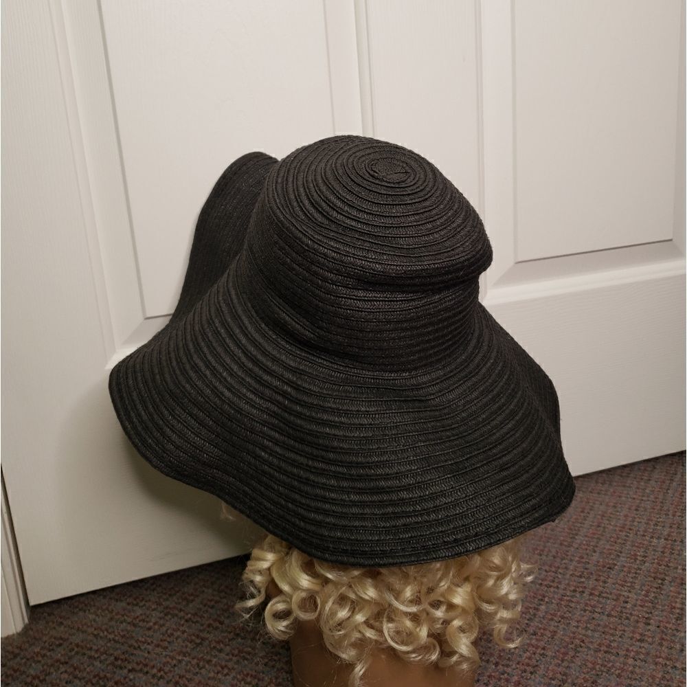 Sun Hat - Picture 4 of 8